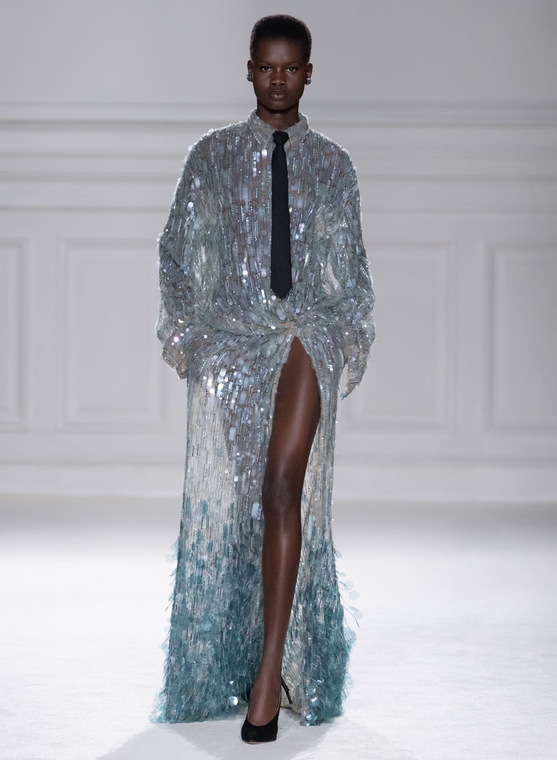Valentino 正式发布全新 2023 秋冬系列