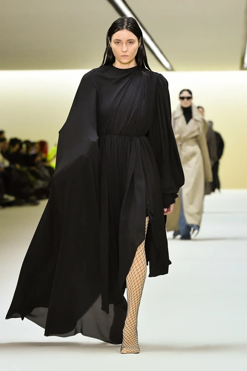 Demna 亲自解析 Balenciaga 设计转变：时尚不能再被视为一种娱乐