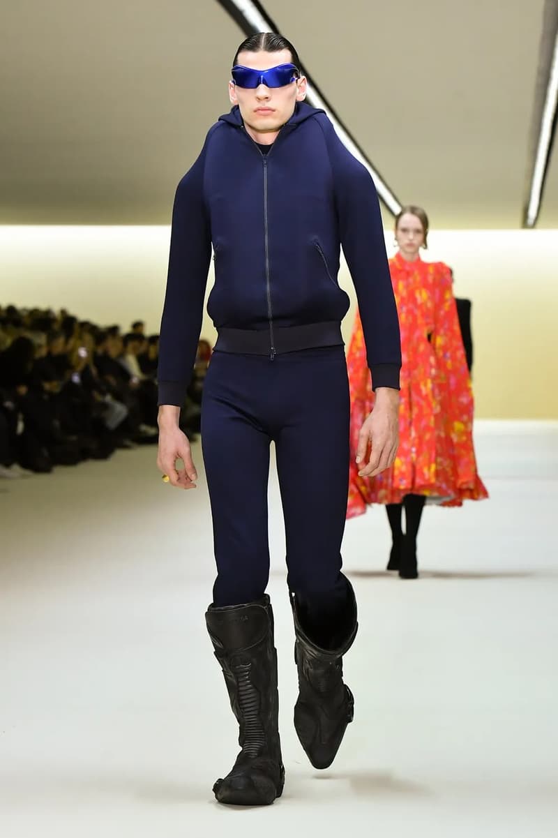 Demna 亲自解析 Balenciaga 设计转变：时尚不能再被视为一种娱乐
