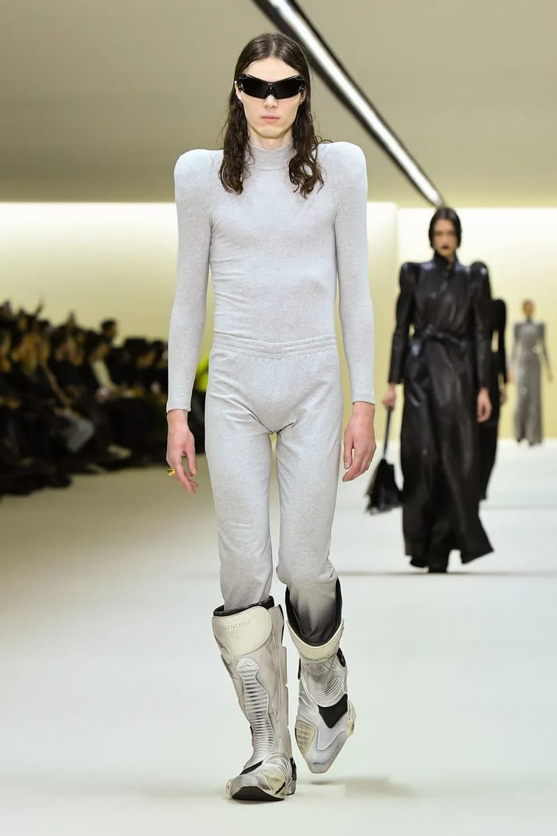 Demna 亲自解析 Balenciaga 设计转变：时尚不能再被视为一种娱乐