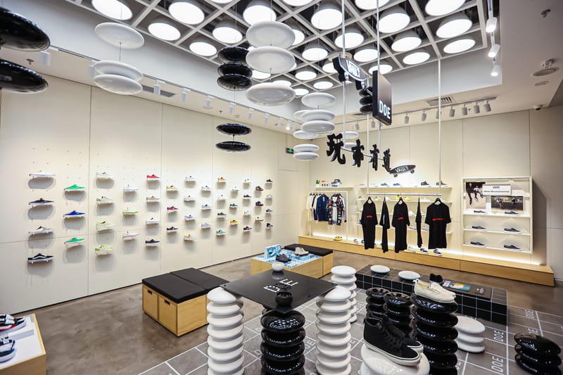 走进全新 Vans Boutique Store Vans Shenzhen 店铺