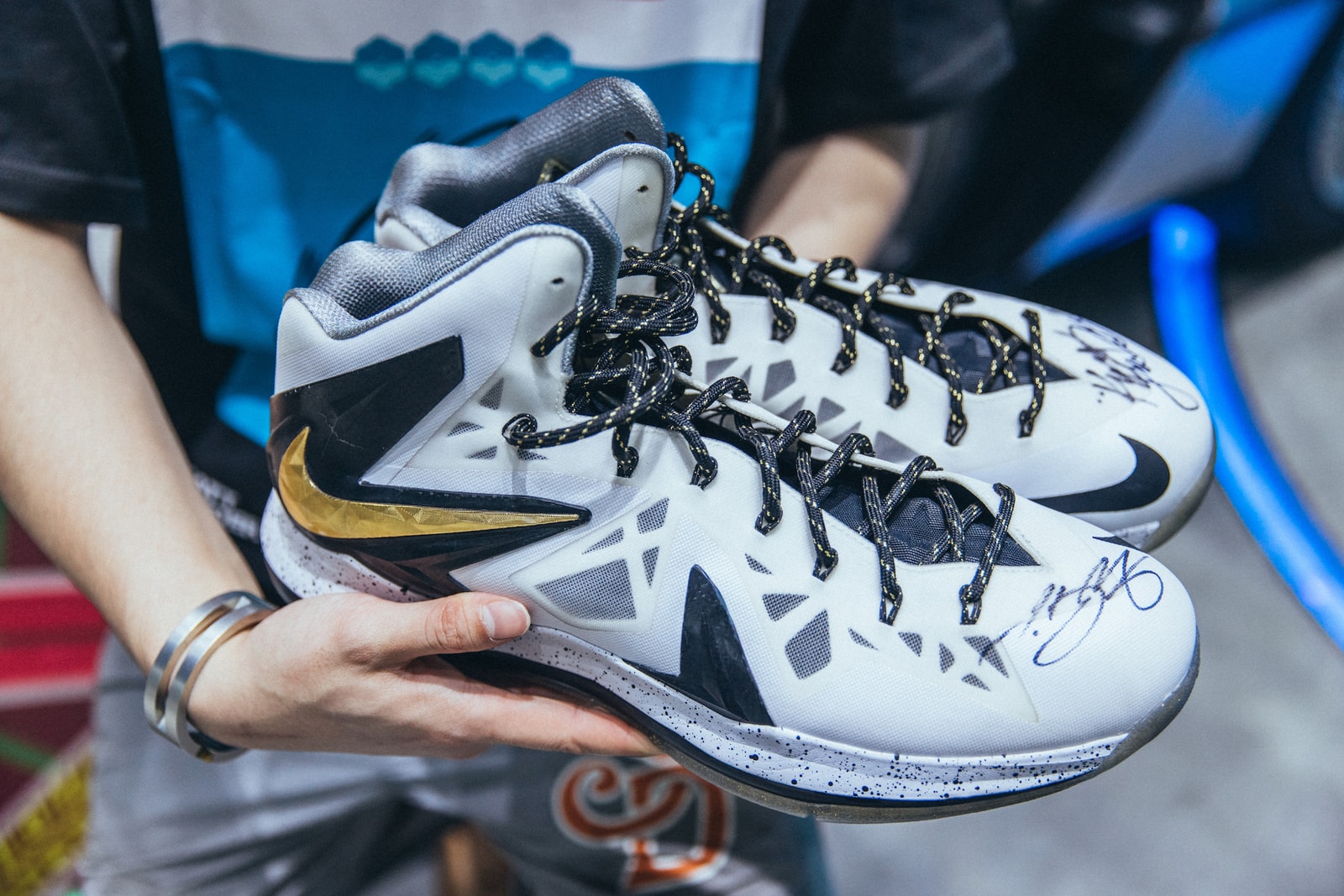 SneakerCon partner Jerry shared LeBron's autograph collection and DMC sports car story | Sole Mates