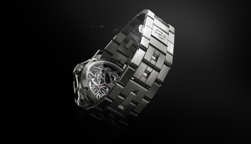 Roger Dubuis 推出全新王者系列星际镂空钛合金链带腕表
