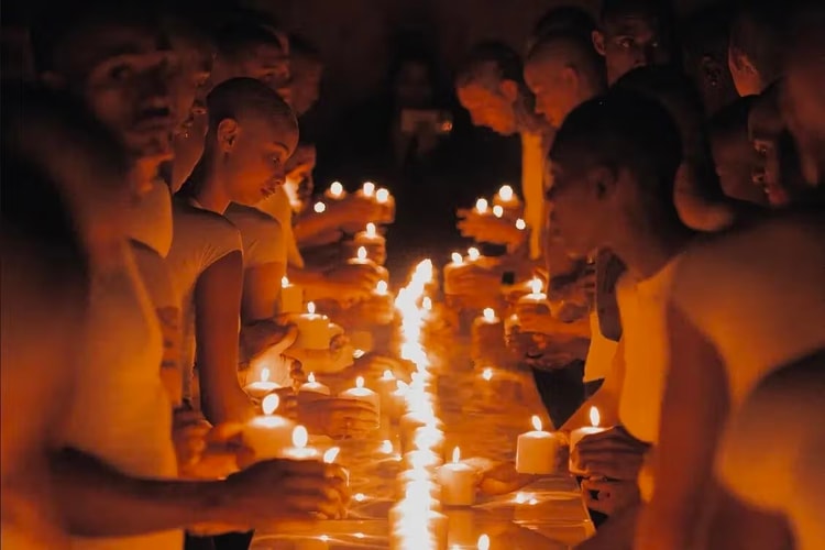 回歸預熱?Kanye West 率領 YEEZY 秘密登陸洛杉磯發佈 Season 10 秀場