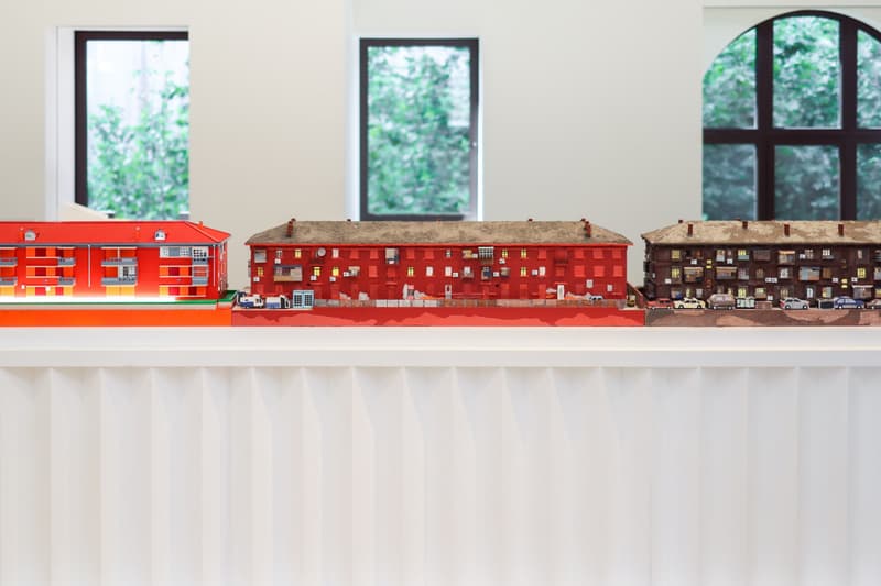 HERMÈS 邀请中国艺术家李涵为上海「爱马仕之家」打造《仕物别景》夏季橱窗与《生活模型》艺术展