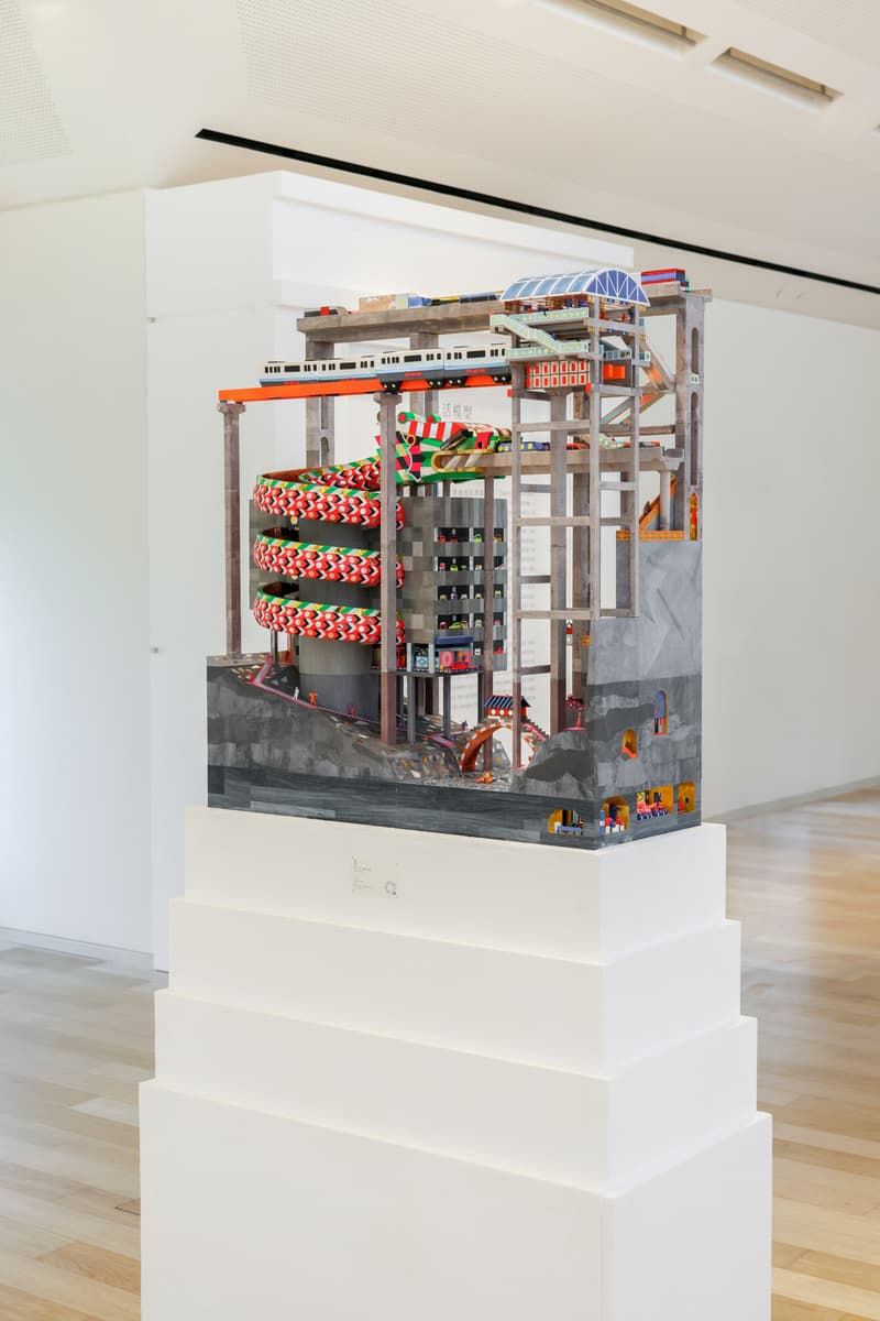 HERMÈS 邀请中国艺术家李涵为上海「爱马仕之家」打造《仕物别景》夏季橱窗与《生活模型》艺术展