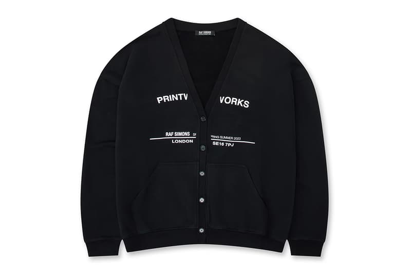 Raf Simons 正式推出 2023 春夏系列紀念開襟衫「Tour Cardigan」