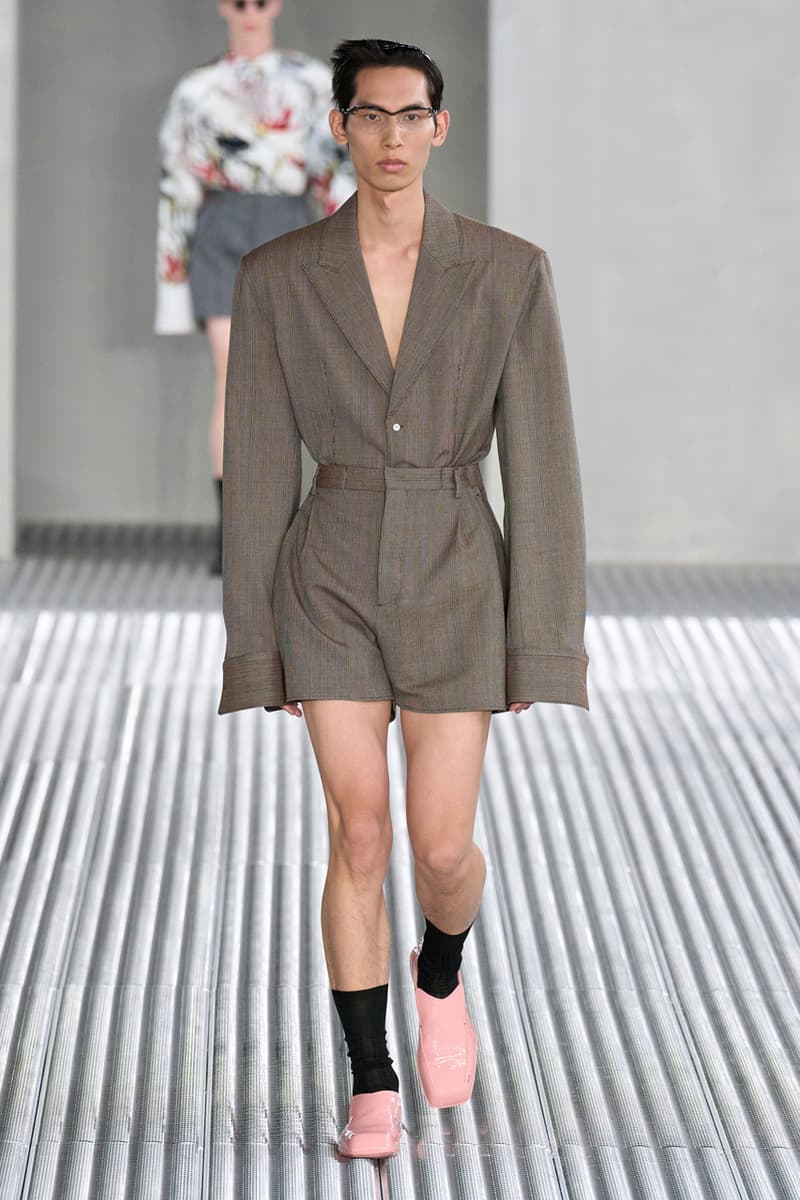 Raf Simons 與 Miuccia Prada 共同打造 Prada 2024 最新男裝系列大秀