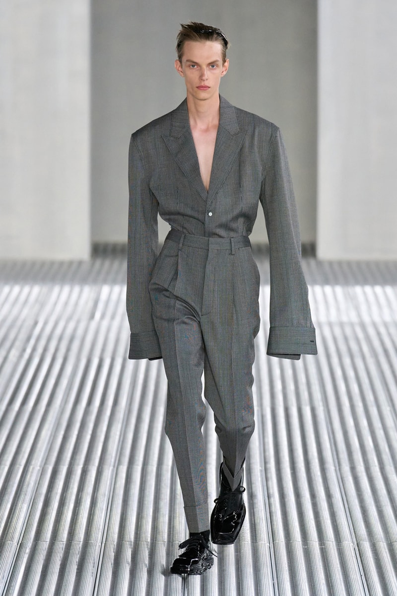 Raf Simons 與 Miuccia Prada 共同打造 Prada 2024 最新男裝系列大秀