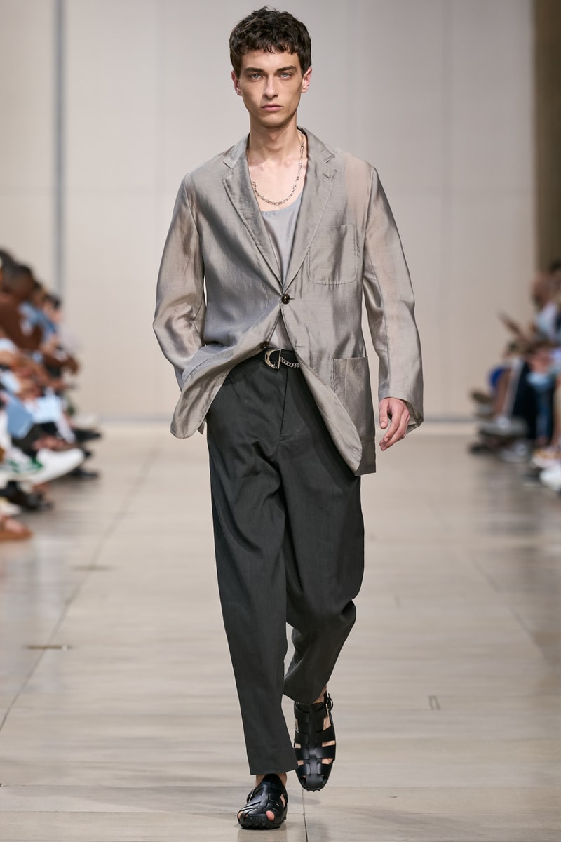 HERMÈS 正式发布 2024 春夏男装系列