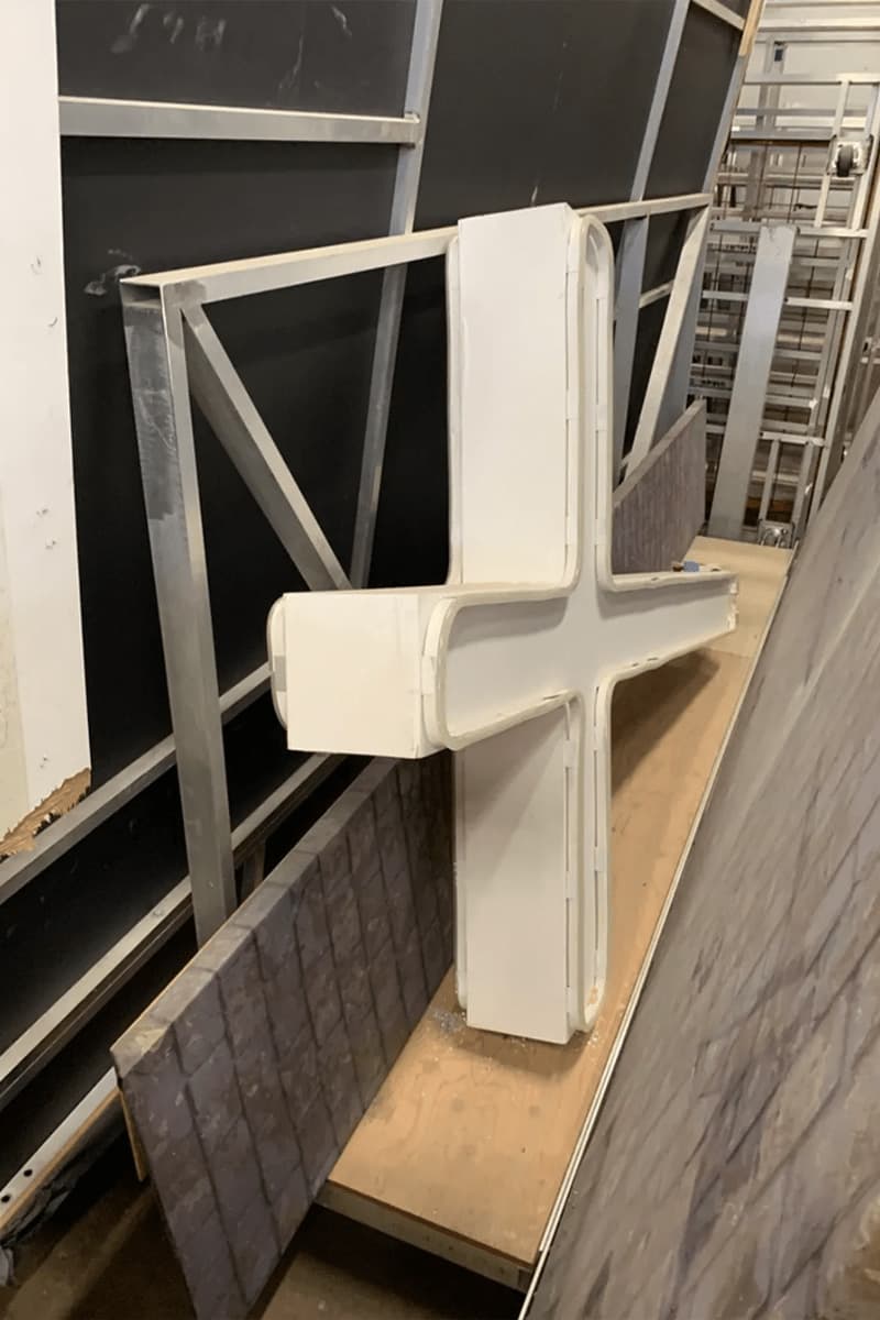 Kanye West 試聽會《Donda》童年居所展開拍賣