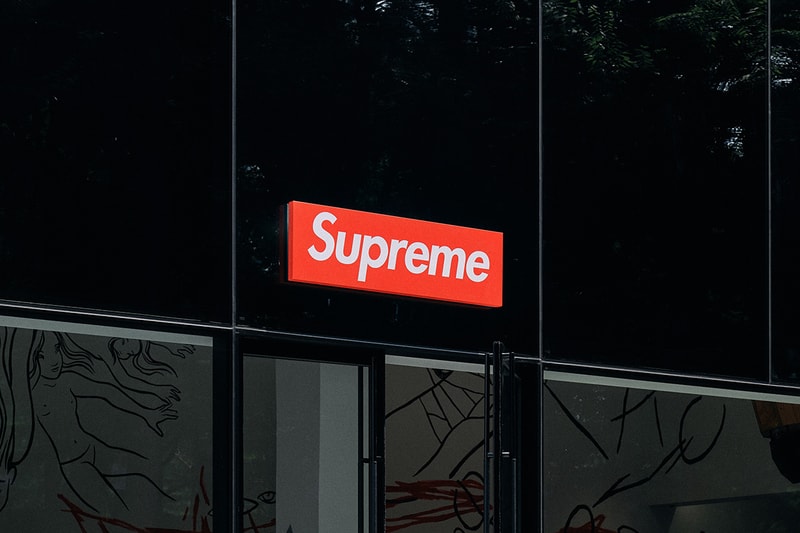 Streetsnaps: Supreme 韩国首尔店铺开业街拍特辑