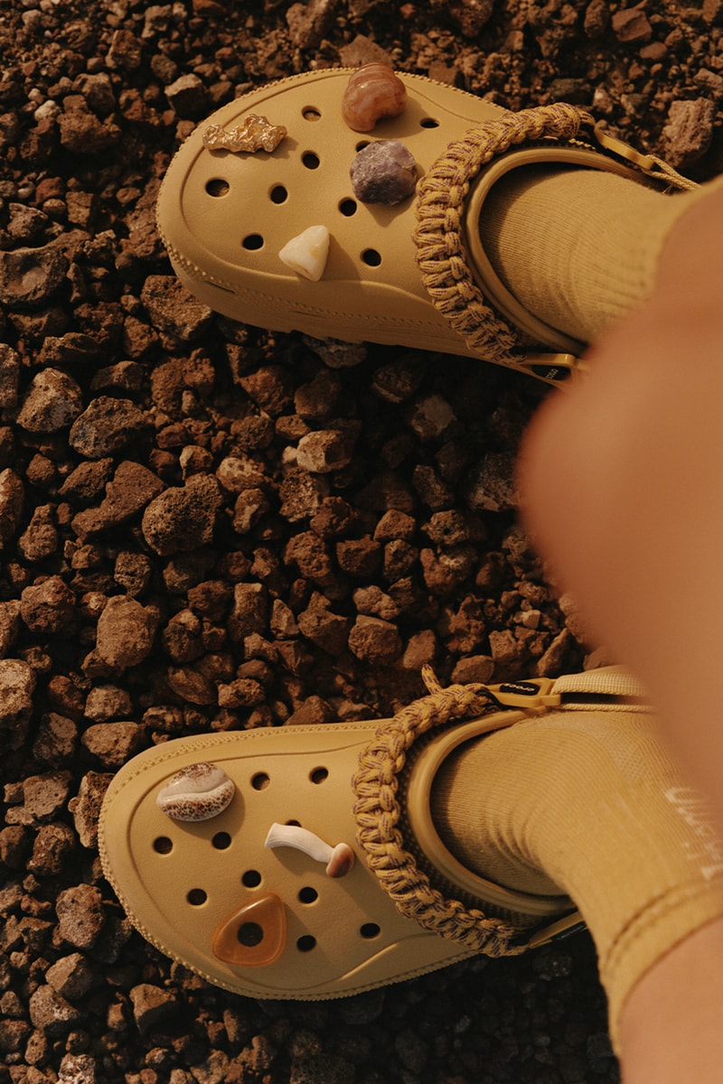 Crocs 首次携手 Aries 推出全新联名鞋款