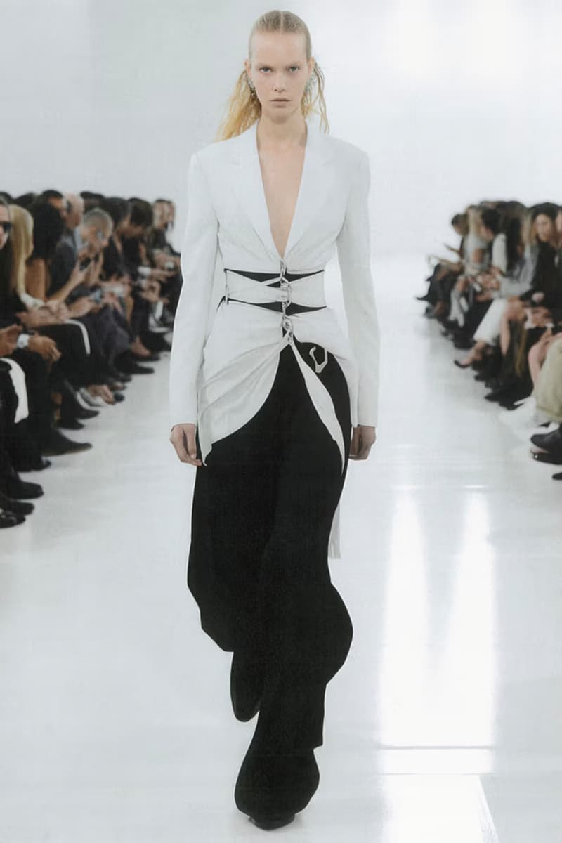 HELIOT EMIL 正式發佈 2024 春夏系列大秀