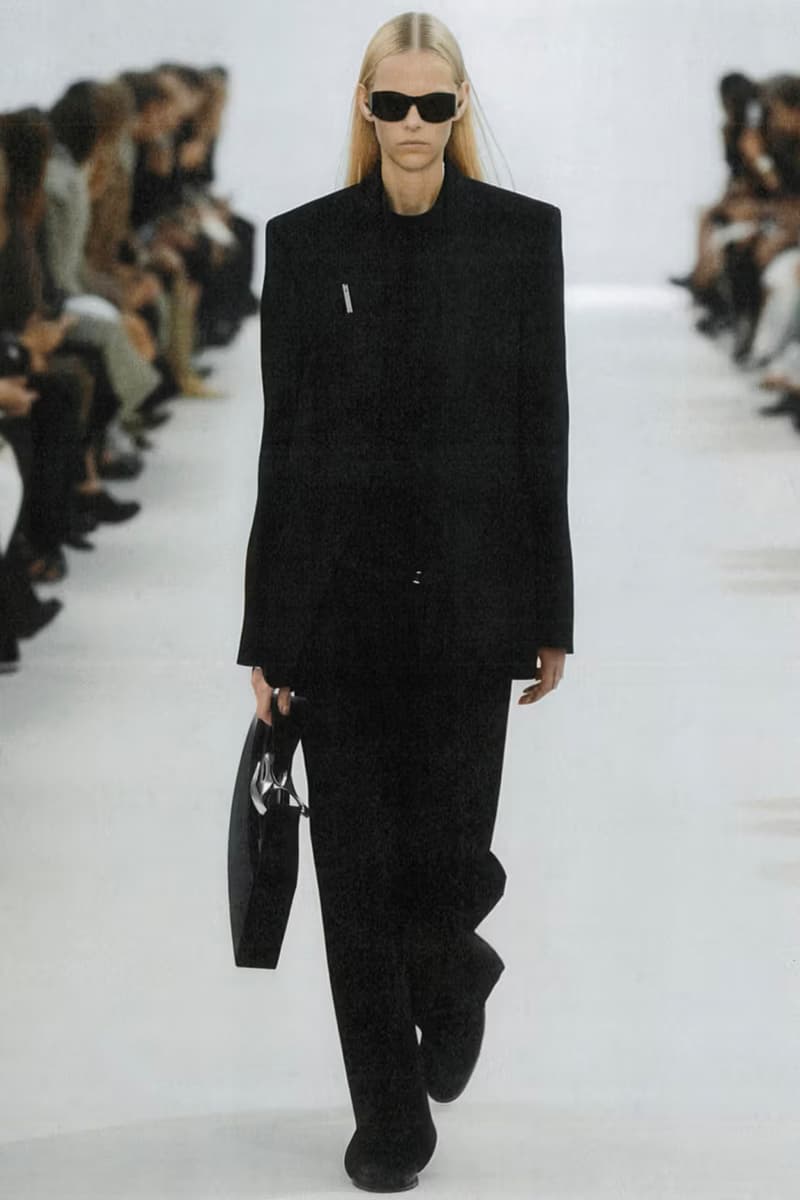 HELIOT EMIL 正式發佈 2024 春夏系列大秀