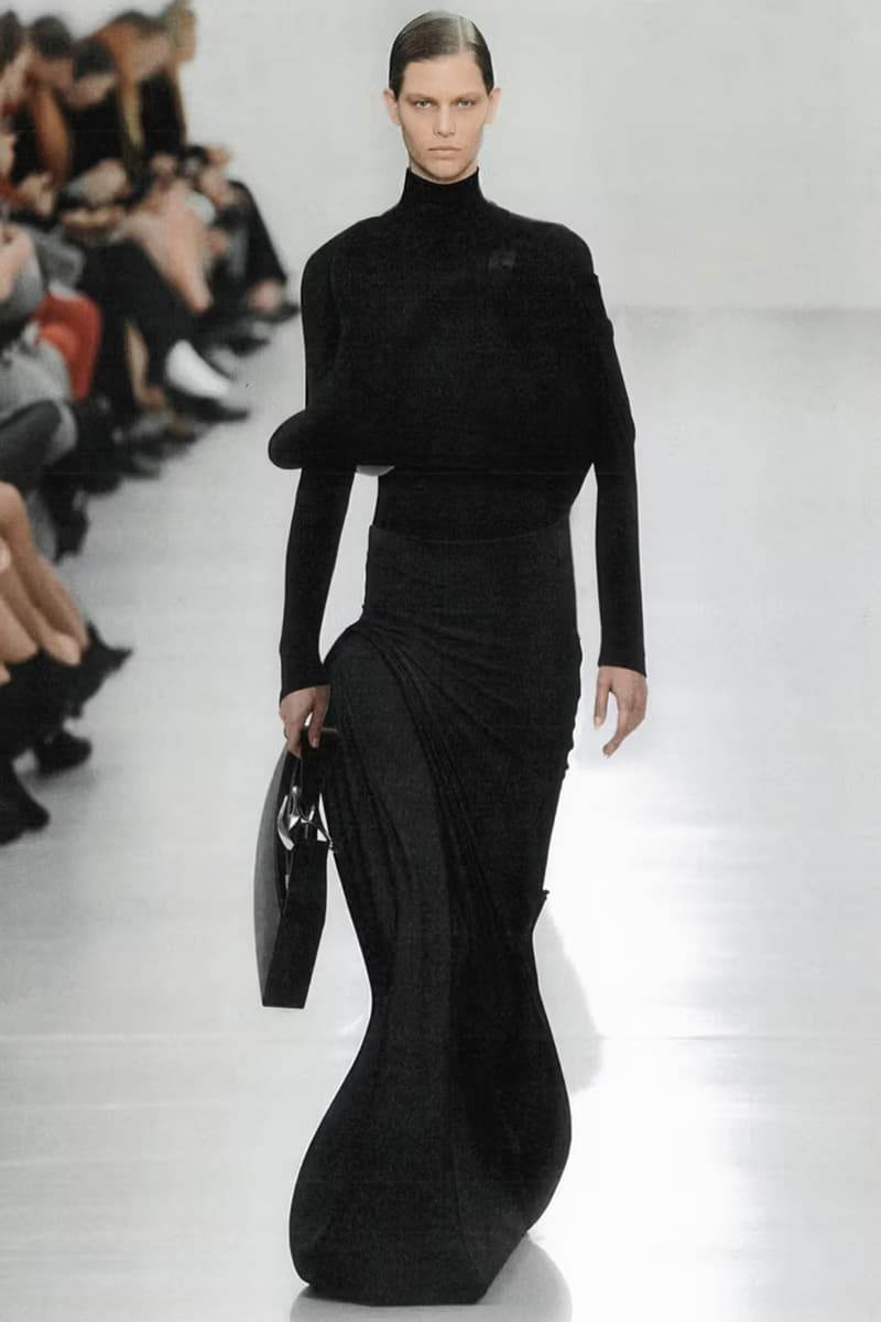 HELIOT EMIL 正式發佈 2024 春夏系列大秀