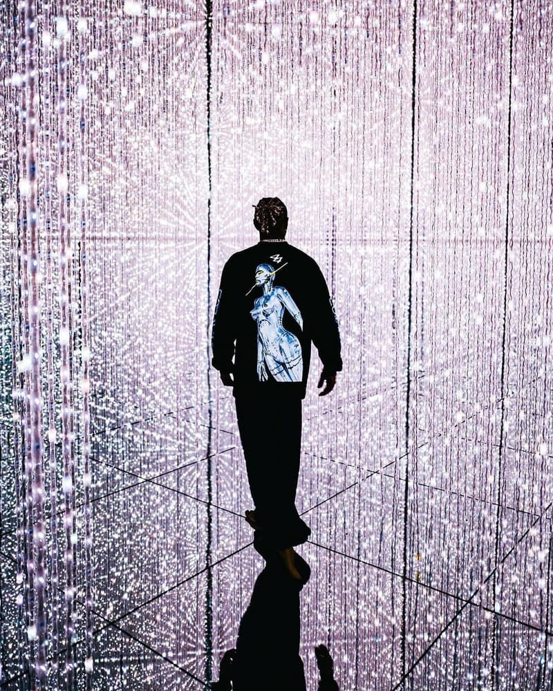 空山基 x Lewis Hamilton 全新賽車頭盔與服飾系列正式發佈