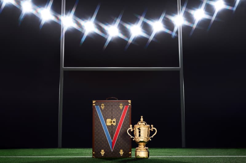 Louis Vuitton 为 2023 年法国橄榄球世界杯定制奖杯箱