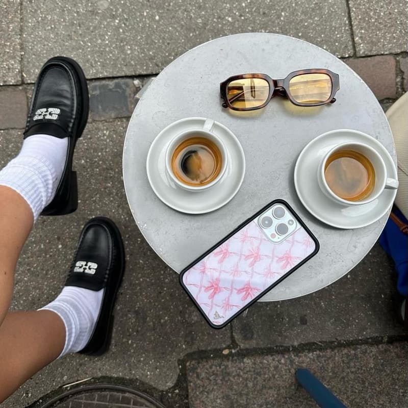 Wildflower iPhone 15 系列手机壳现已开售