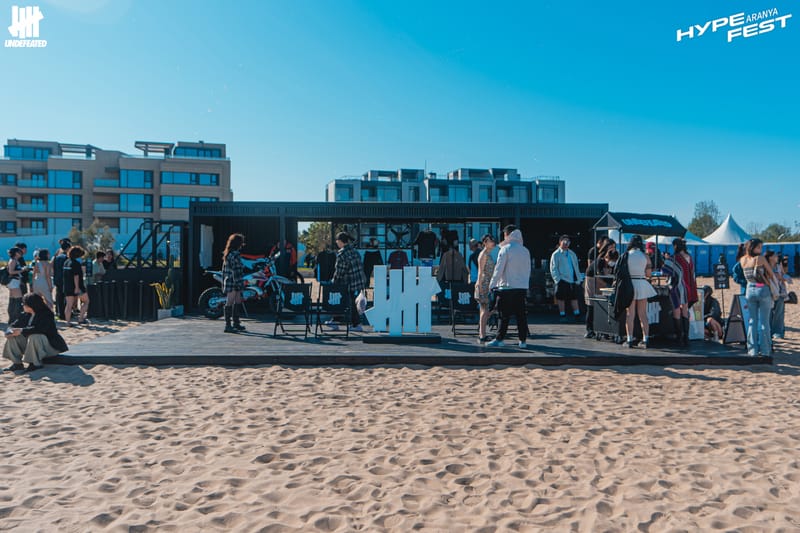 与 CU 一起走进 UNDEFEATED 限时 Pop-Up