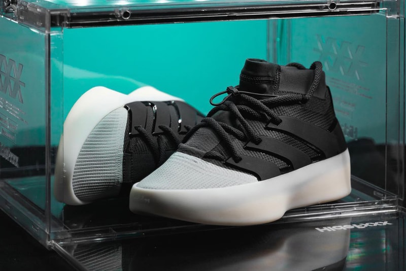 率先近賞 Fear of God x adidas Basketball 最新联名鞋款