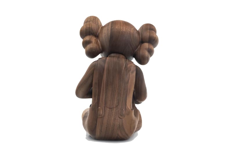 KAWS 正式推出限量 100 只全新「BETTER KNOWING」木質公仔