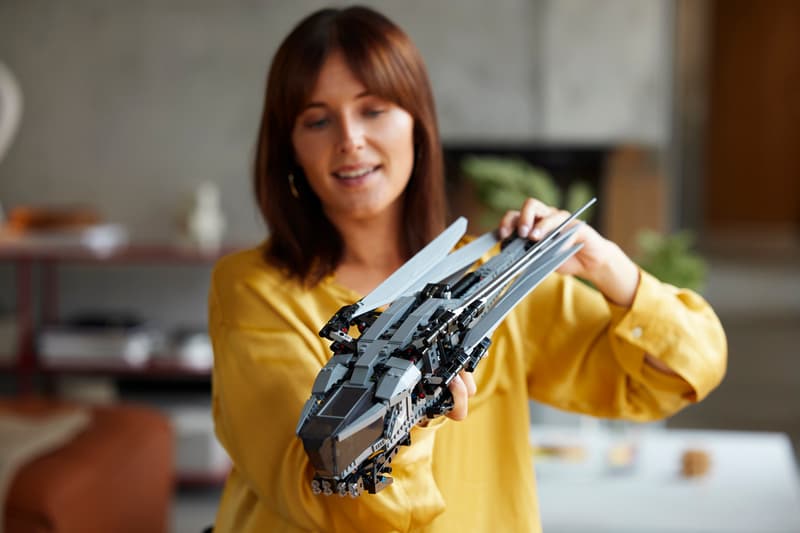 LEGO 推出全新《沙丘 DUNE》Atreides Royal Ornithopter 積木套裝