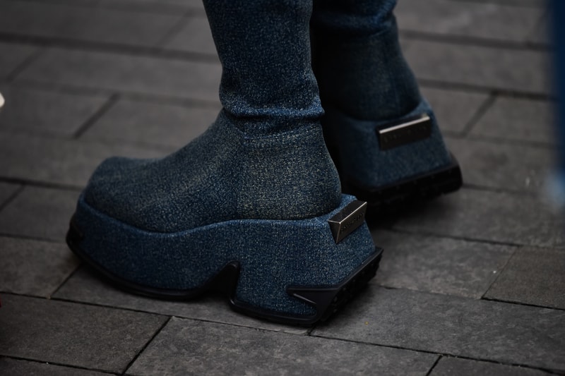 Street Style: 2024 春夏上海时装周街头鞋款趋势