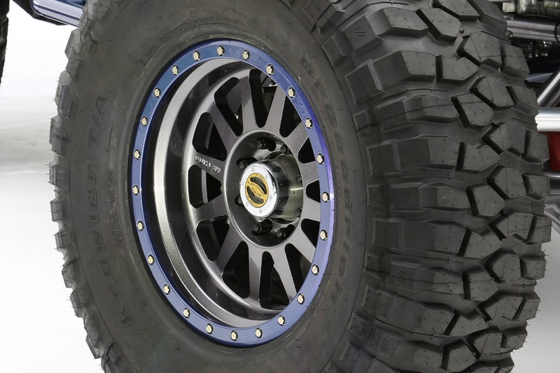 Toyota 發表全新定製車型 FJ Bruiser