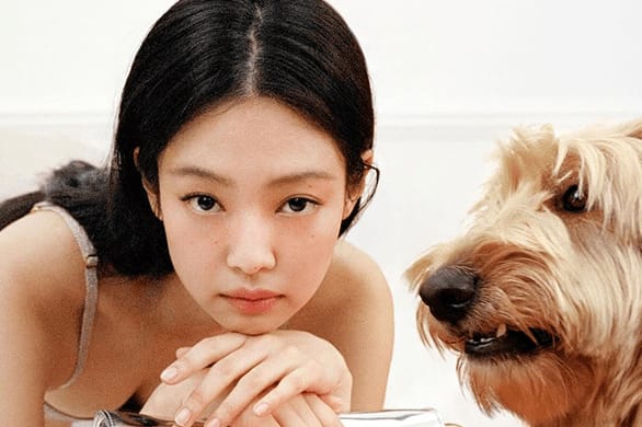 BLACKPINK Jennie 出鏡演繹 Jacquemus 2023 假期系列大片「GUIRLANDE」