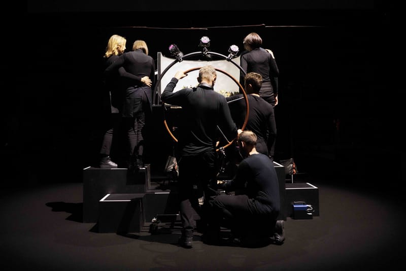 走进 Hermès《爱马仕，飞马行空》奇幻剧场