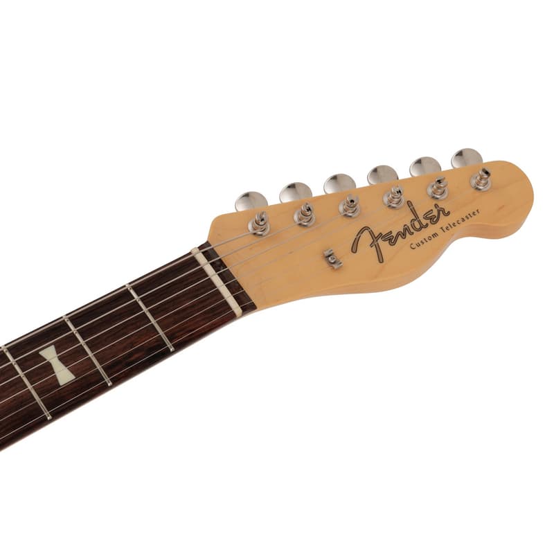 Fender 携手 VERDY 打造 WASTED YOUTH 限定版电吉他及贝斯