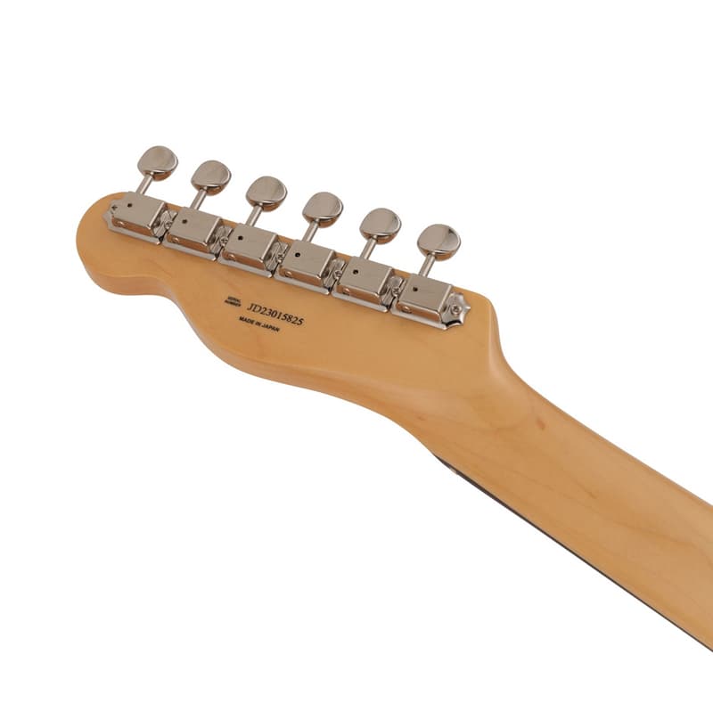 Fender 携手 VERDY 打造 WASTED YOUTH 限定版电吉他及贝斯