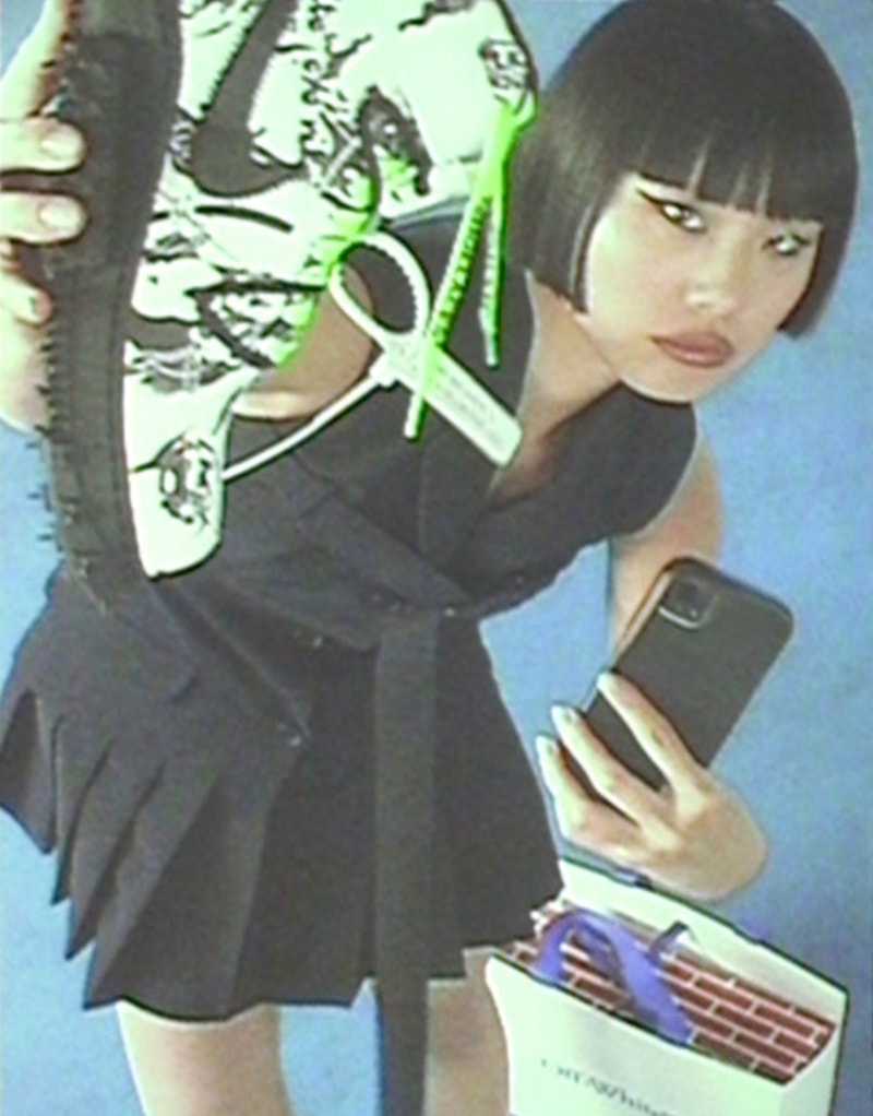 Off-White™ 再度携手 Nike 释出 AF1 Mid 全新联名鞋款