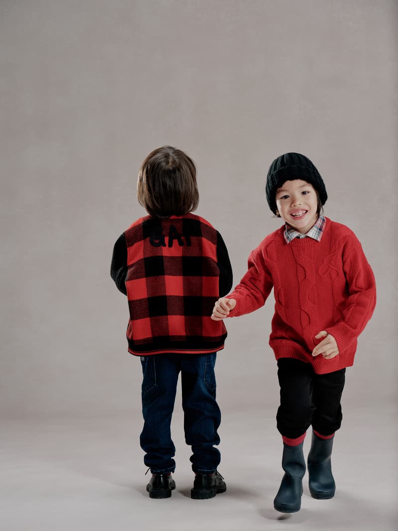 GAP 携手新锐本土设计师品牌 8ON8 推出龙年限定联名系列