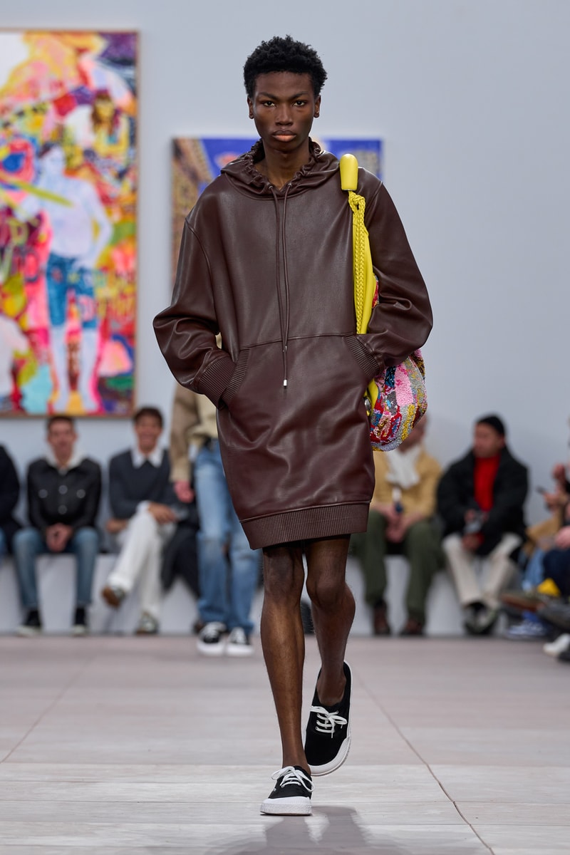 LOEWE 发布全新 2024 秋冬男装系列