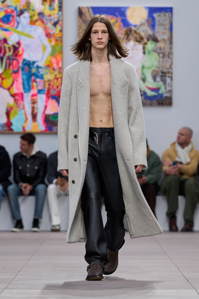 LOEWE 发布全新 2024 秋冬男装系列