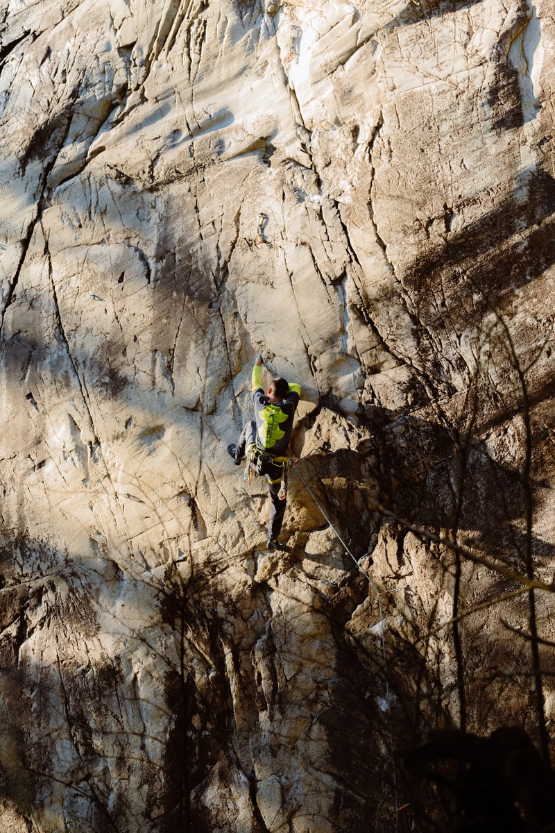 ARC'TERYX 发布 2024 龙年新春限定系列