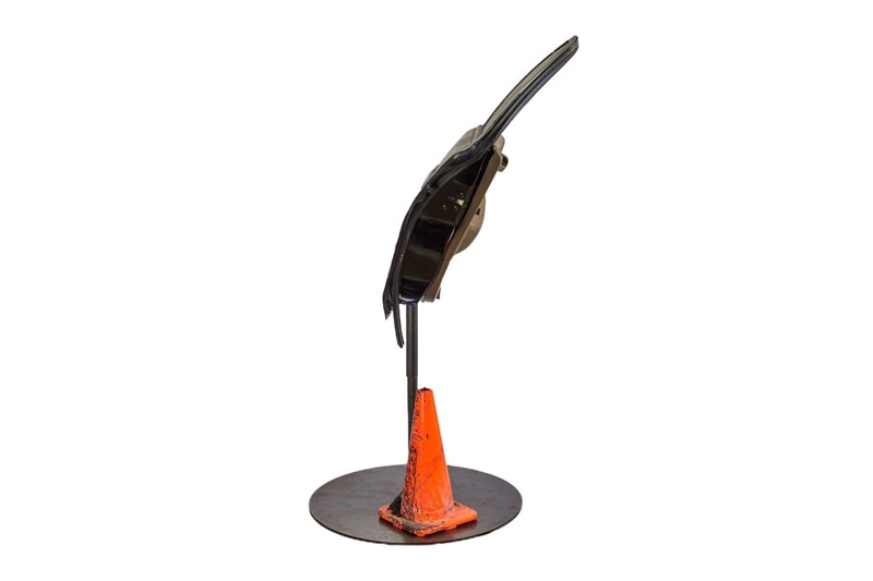 Banksy 大型壁画《Crazy Horse》的車門部分正式展開拍賣