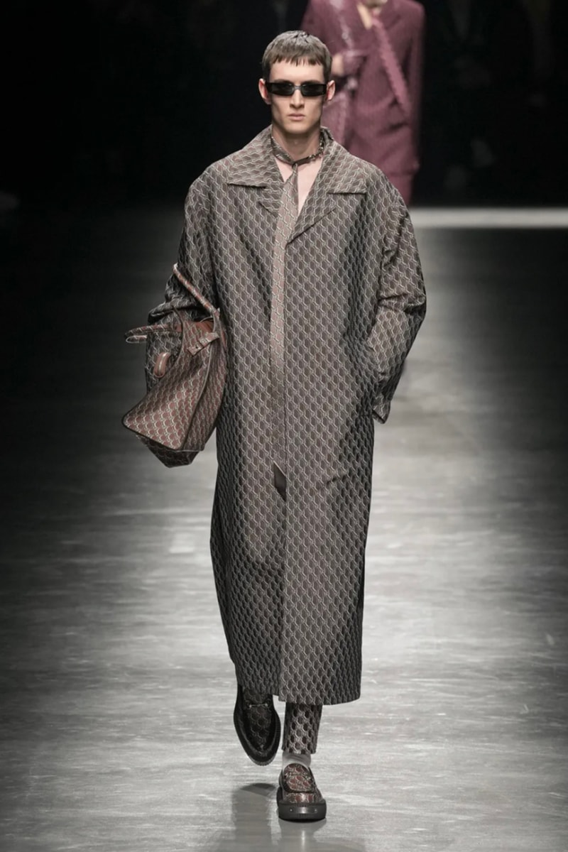 Sabato De Sarno 首次執掌 Gucci 2024 秋冬男裝時尚大秀《GUCCI ANCORA》