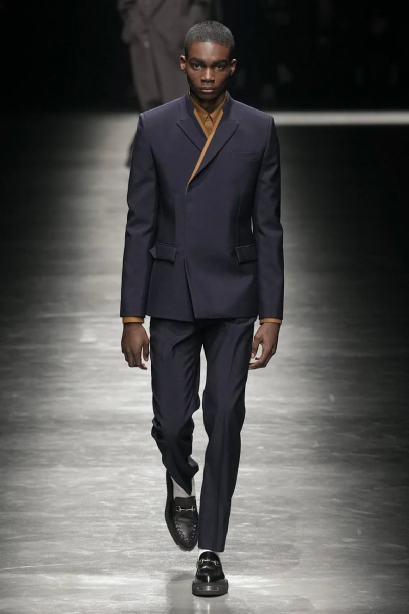 Sabato De Sarno 首次執掌 Gucci 2024 秋冬男裝時尚大秀《GUCCI ANCORA》