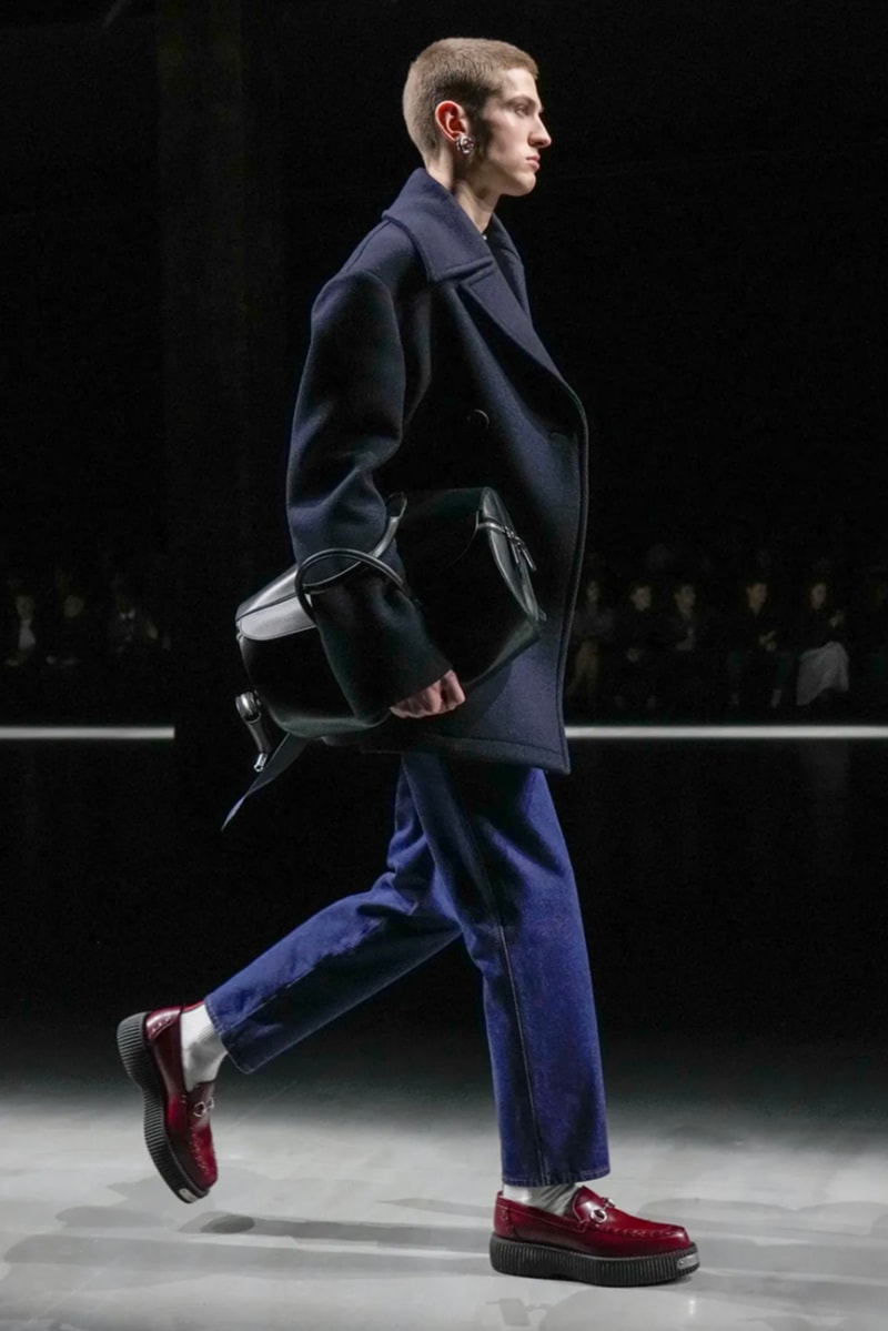 Sabato De Sarno 首次執掌 Gucci 2024 秋冬男裝時尚大秀《GUCCI ANCORA》