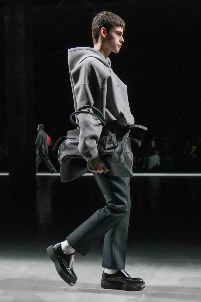 Sabato De Sarno 首次執掌 Gucci 2024 秋冬男裝時尚大秀《GUCCI ANCORA》