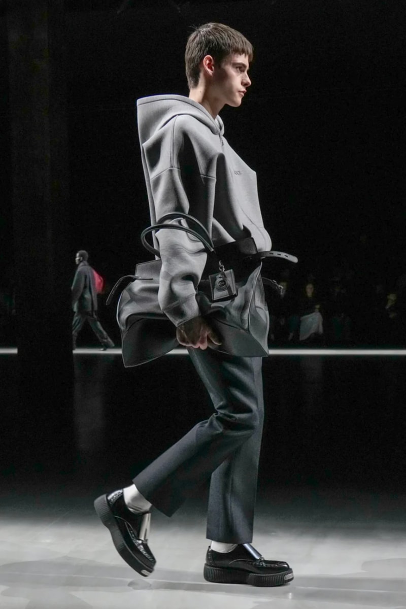Sabato De Sarno 首次執掌 Gucci 2024 秋冬男裝時尚大秀《GUCCI ANCORA》