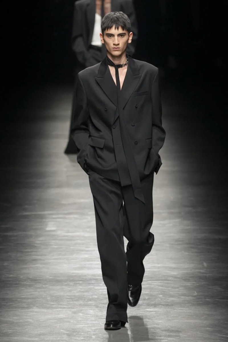 Sabato De Sarno 首次執掌 Gucci 2024 秋冬男裝時尚大秀《GUCCI ANCORA》