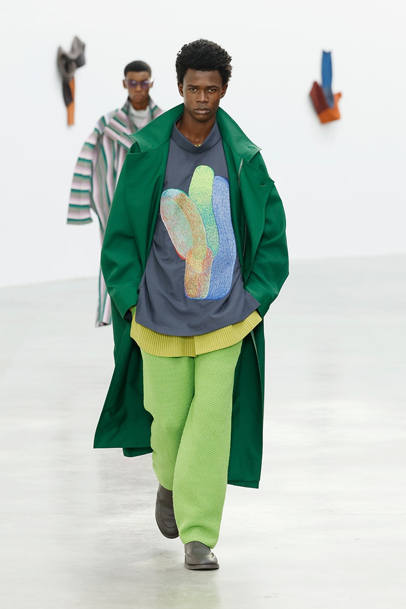 HOMME PLISSÉ ISSEY MIYAKE 2024 秋冬系列大秀登場
