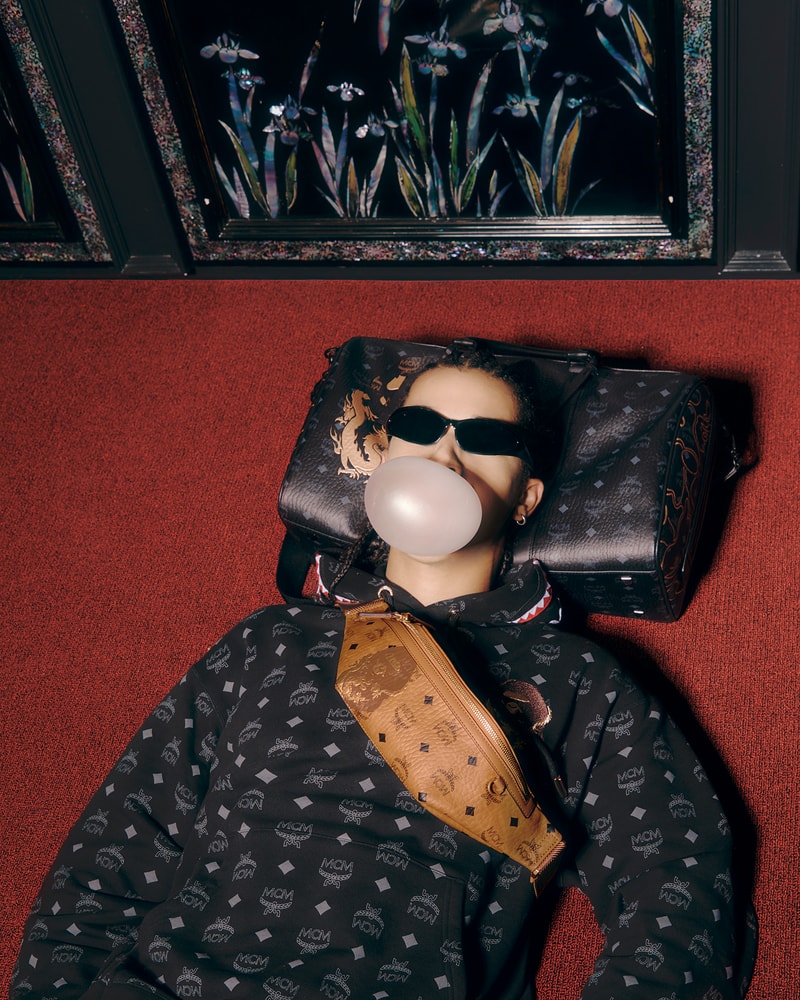 BAPE 携手 MCM 发布首个新春限定系列