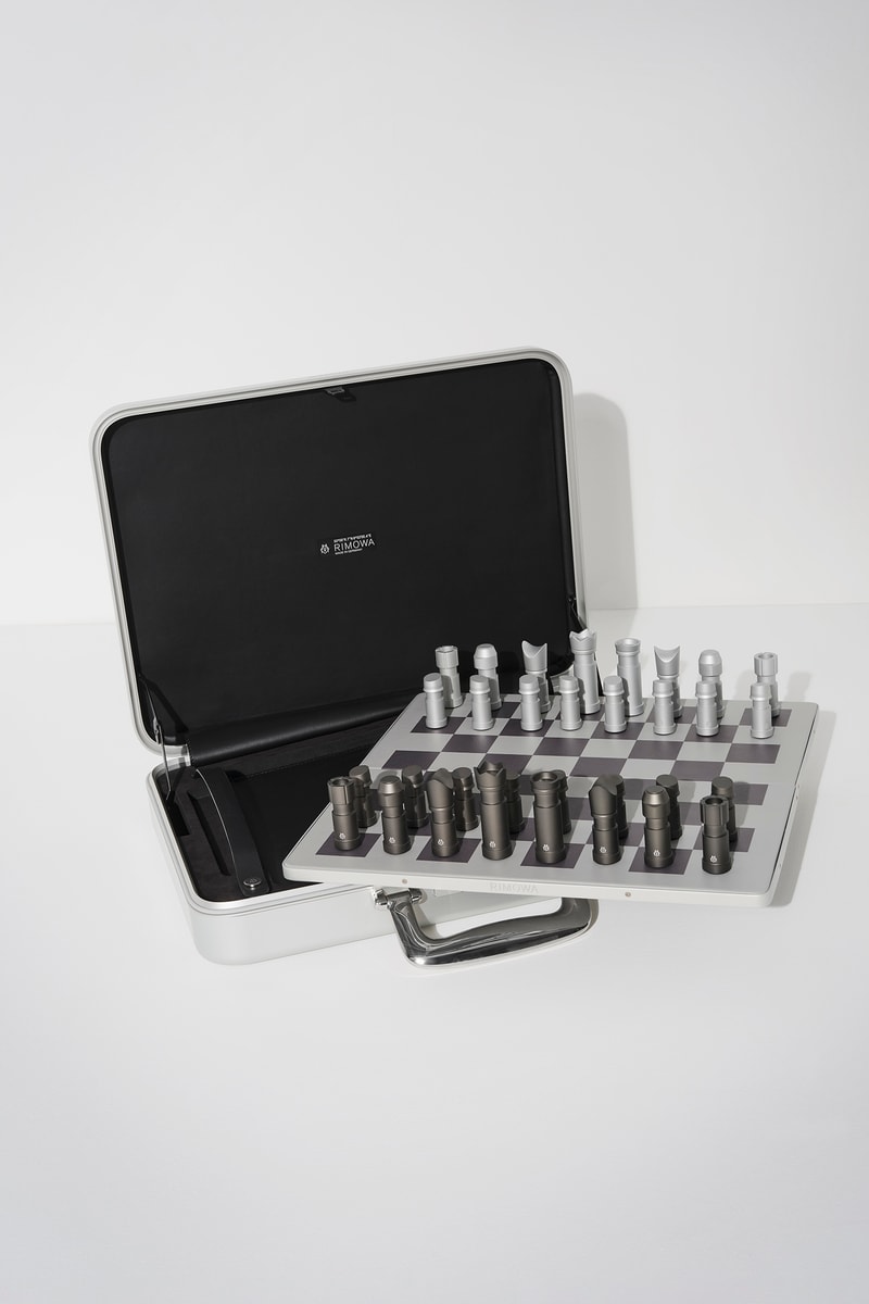 RIMOWA 推出铝镁合金 Attaché Chess 银色手提箱