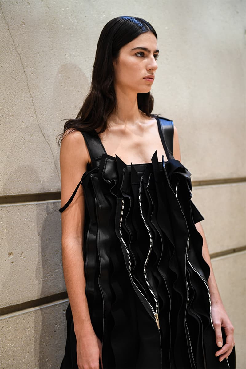 Hypebeast 獨家直擊 sacai 2024 秋冬系列大秀後台