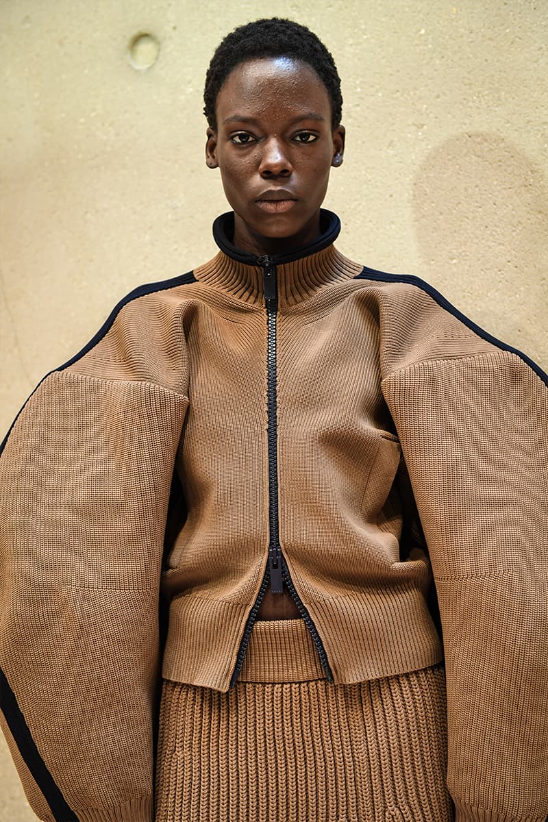 Hypebeast 獨家直擊 sacai 2024 秋冬系列大秀後台